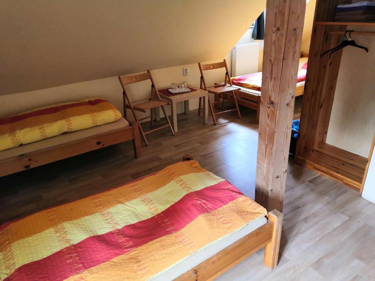 Hostel Skautsky Dom Banska Stiavnica Bagian luar foto