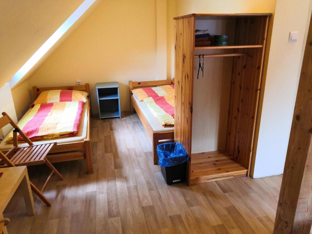 Hostel Skautsky Dom Banska Stiavnica Bagian luar foto