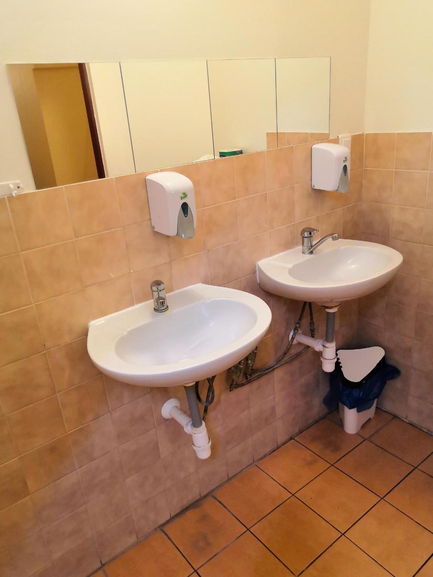 Hostel Skautsky Dom Banska Stiavnica Bagian luar foto