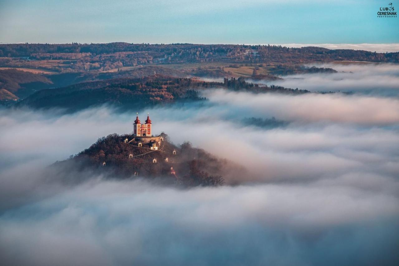 Hostel Skautsky Dom Banska Stiavnica Bagian luar foto