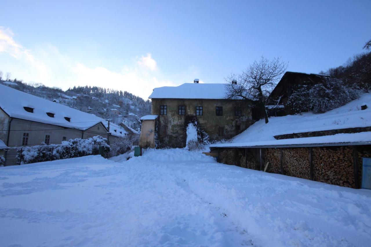 Hostel Skautsky Dom Banska Stiavnica Bagian luar foto