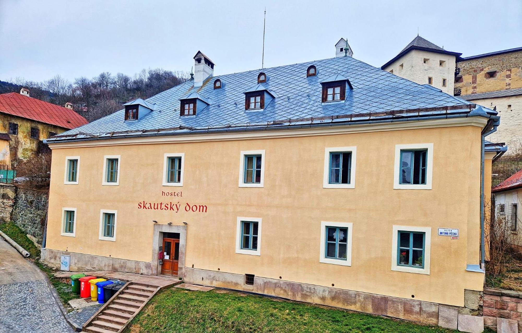 Hostel Skautsky Dom Banska Stiavnica Bagian luar foto